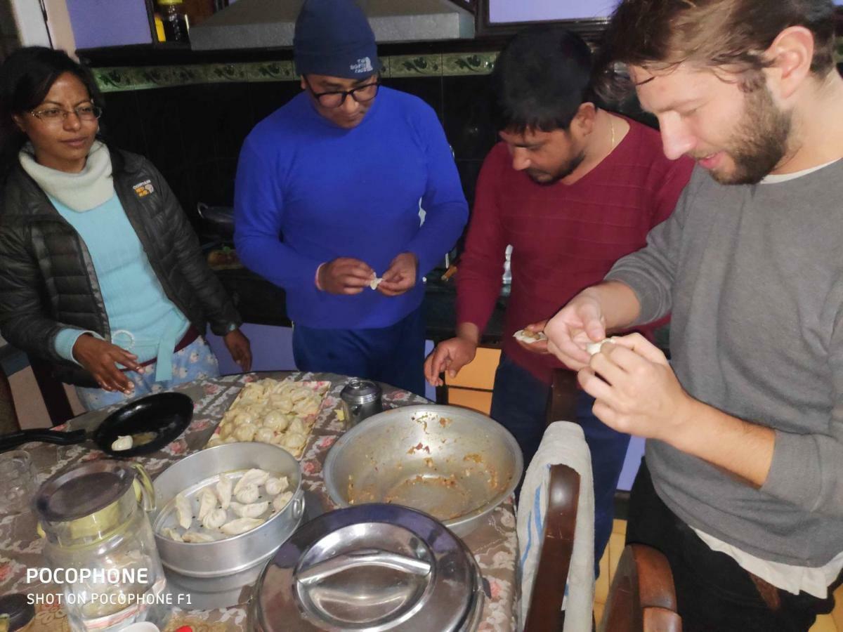 Shine Homestay Famille Francophone - Shine Home And Apartment Kathmandu Exteriör bild
